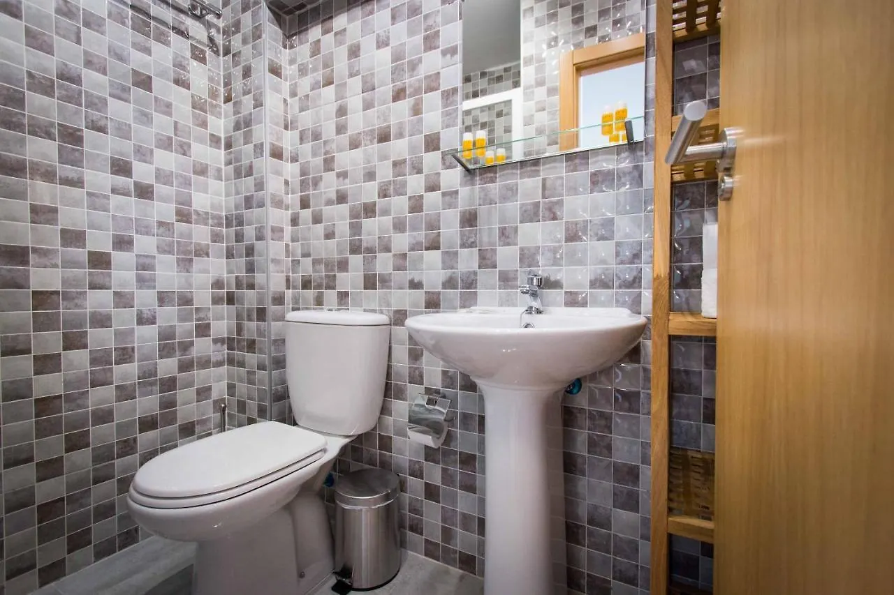 Holidays2Malaga Refino Pool And Parking Apartment